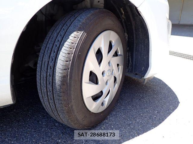 Toyota AQUA 2016-03 7356756-26