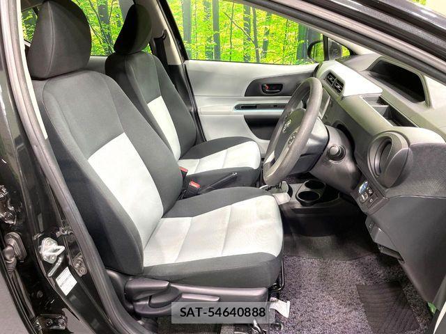 Toyota AQUA 2013-05 7356803-9
