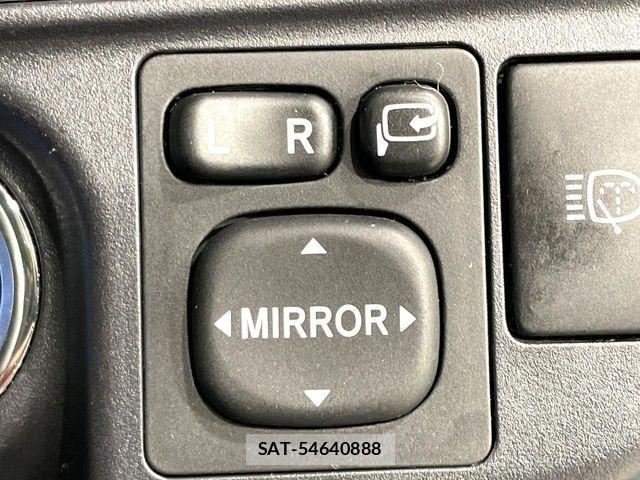 Toyota AQUA 2013-05 7356803-6