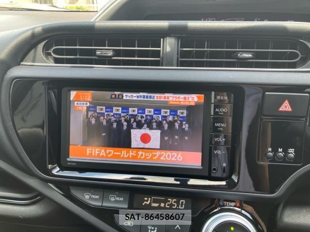 Toyota AQUA 2015-08 7356805-23