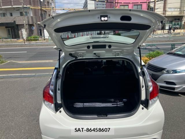 Toyota AQUA 2015-08 7356805-5