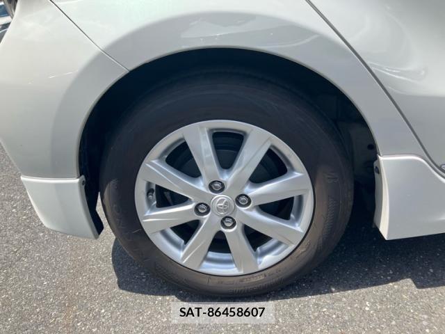 Toyota AQUA 2015-08 7356805-8