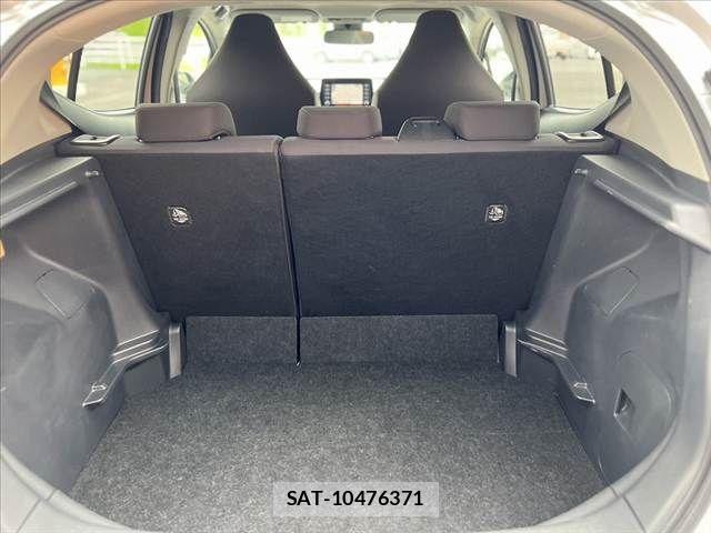 Toyota AQUA 2021-11 7356781-19