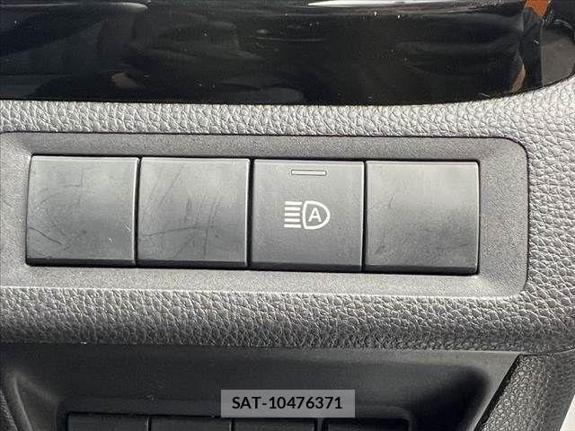 Toyota AQUA 2021-11 7356781-4