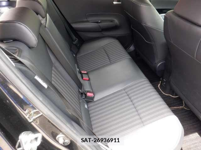 Toyota AQUA 2023-03 7356763-12