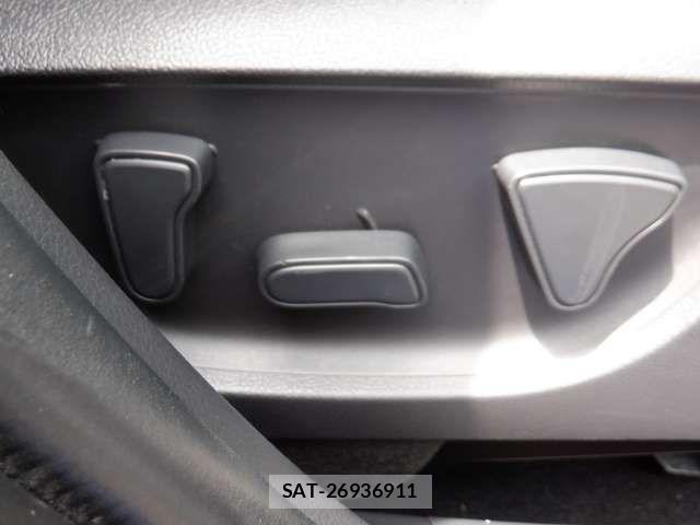 Toyota AQUA 2023-03 7356763-15