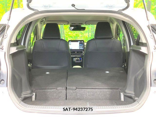 Toyota AQUA 2023-09 7356760-9