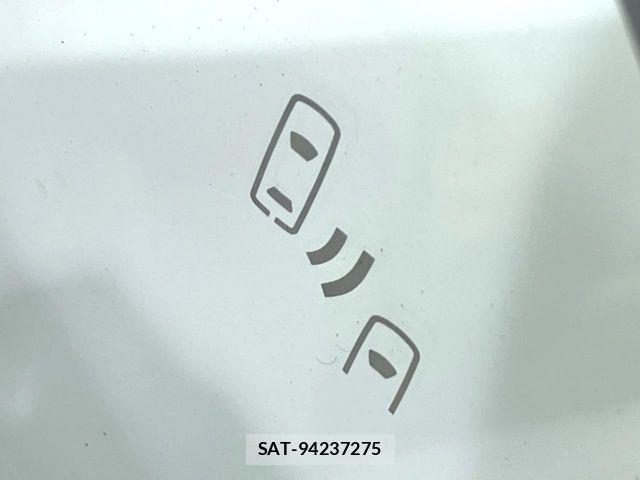 Toyota AQUA 2023-09 7356760-6