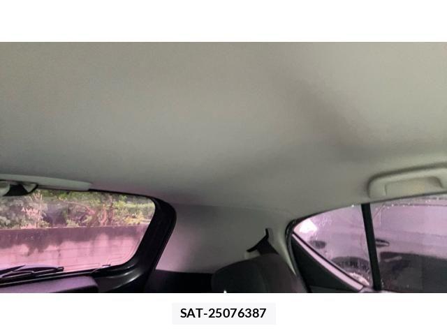 Toyota AQUA 2013-07 7356817-16