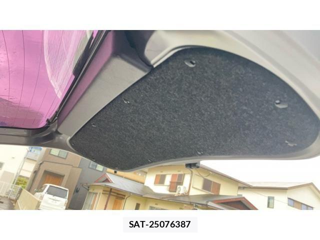 Toyota AQUA 2013-07 7356817-18