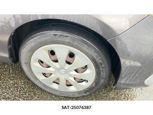 Toyota AQUA 2013-07 7356817-21