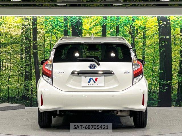 Toyota AQUA 2019-03 7356777-14
