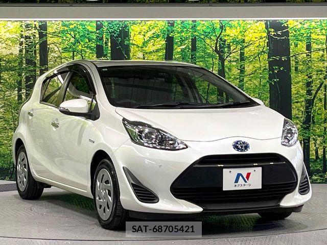 Toyota AQUA 2019-03 7356777-15