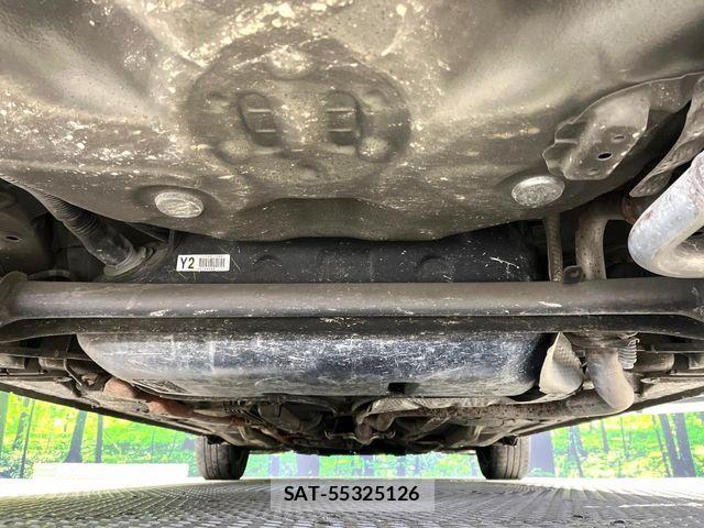 Toyota AQUA 2021-04 7356786-18