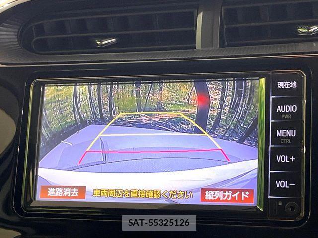 Toyota AQUA 2021-04 7356786-3