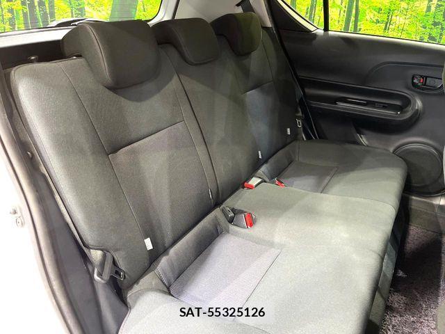 Toyota AQUA 2021-04 7356786-8