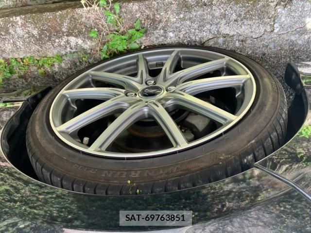 Toyota AQUA 2013-08 7356824-11