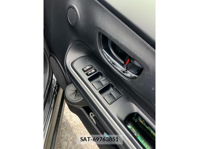 Toyota AQUA 2013-08 7356824-13
