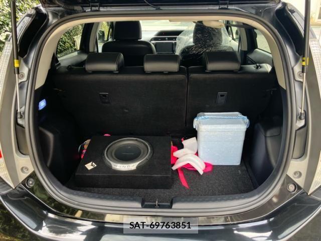Toyota AQUA 2013-08 7356824-20