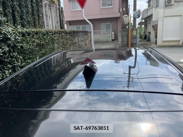 Toyota AQUA 2013-08 7356824-7