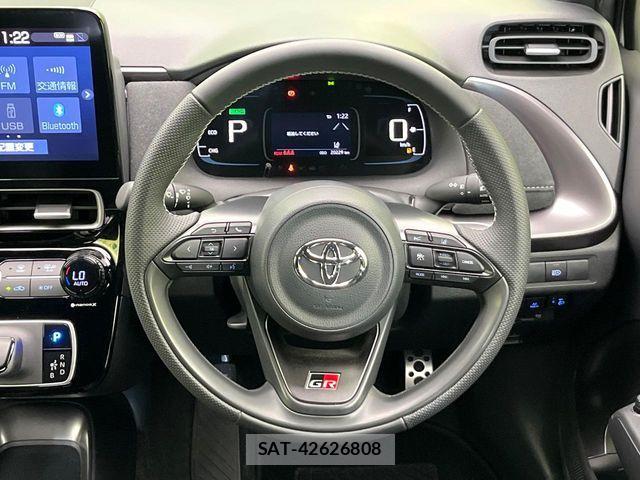 Toyota AQUA 2023-12 7356762-10