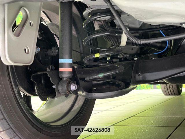Toyota AQUA 2023-12 7356762-19