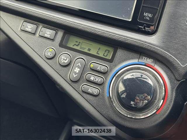 Toyota AQUA 2014-10 7356796-19