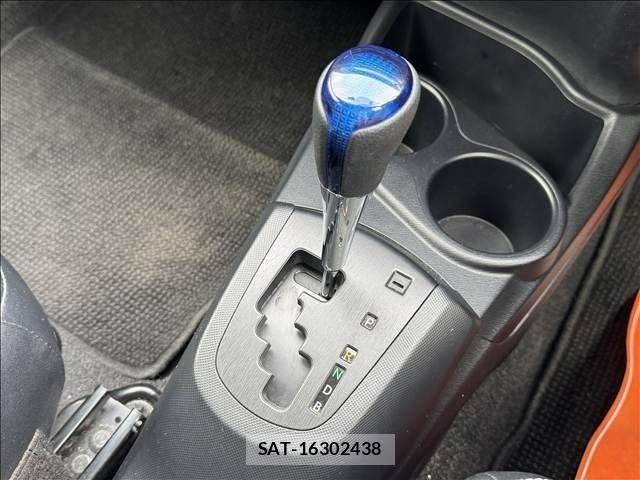 Toyota AQUA 2014-10 7356796-21