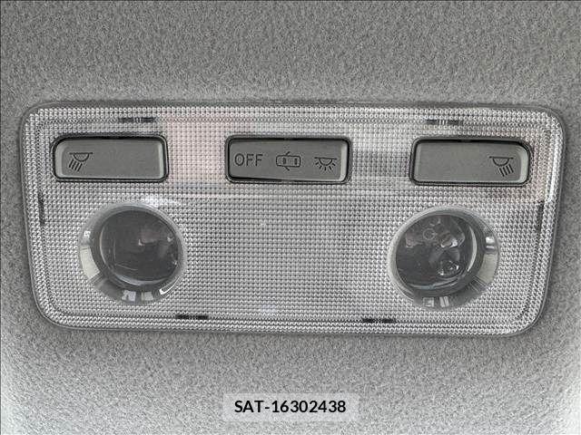 Toyota AQUA 2014-10 7356796-28