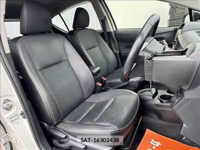 Toyota AQUA 2014-10 7356796-8