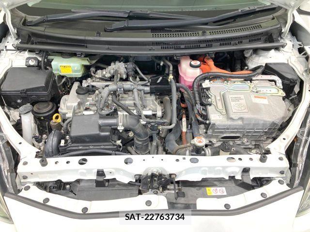 Toyota AQUA 2017-11 7356780-17