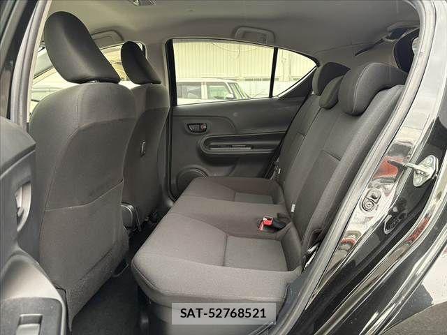Toyota AQUA 2018-05 7356788-18
