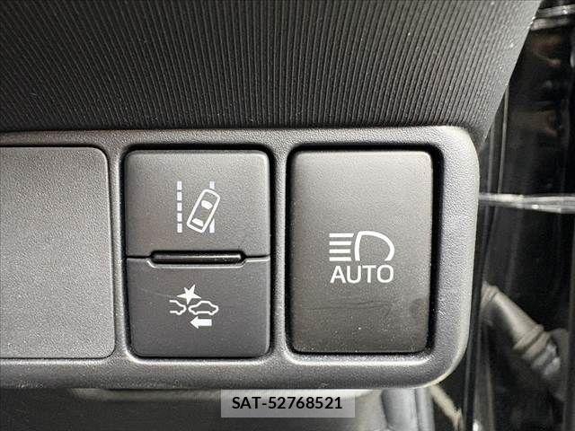 Toyota AQUA 2018-05 7356788-5
