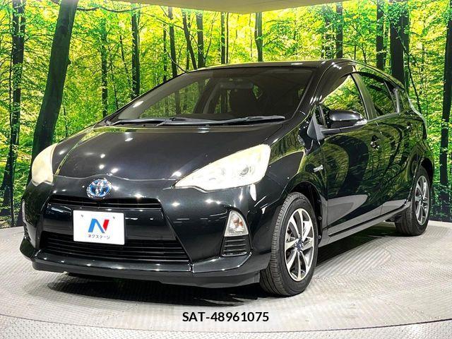 Toyota AQUA 2013-10 7356789-15