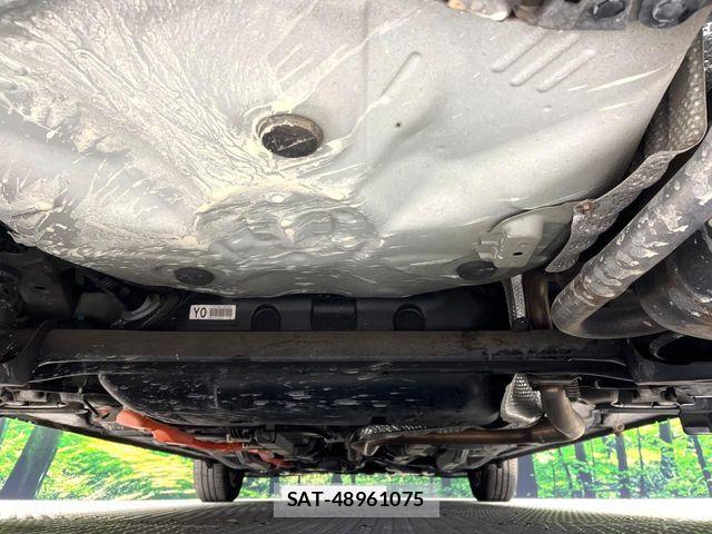 Toyota AQUA 2013-10 7356789-18
