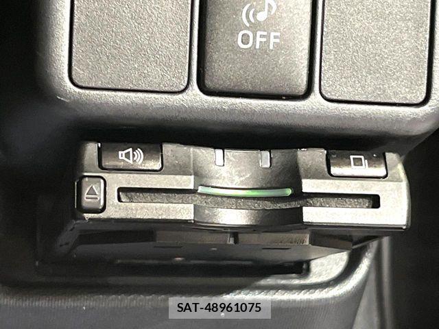 Toyota AQUA 2013-10 7356789-3