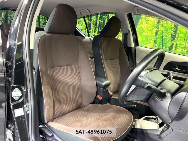 Toyota AQUA 2013-10 7356789-7