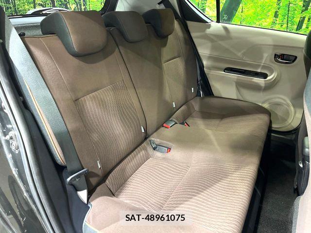 Toyota AQUA 2013-10 7356789-8