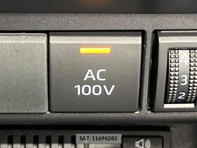Toyota AQUA 2022-01 7356764-5