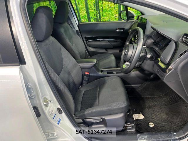 Toyota AQUA 2021-09 7356771-7
