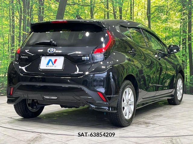 Toyota AQUA 2024-04 7356758-17