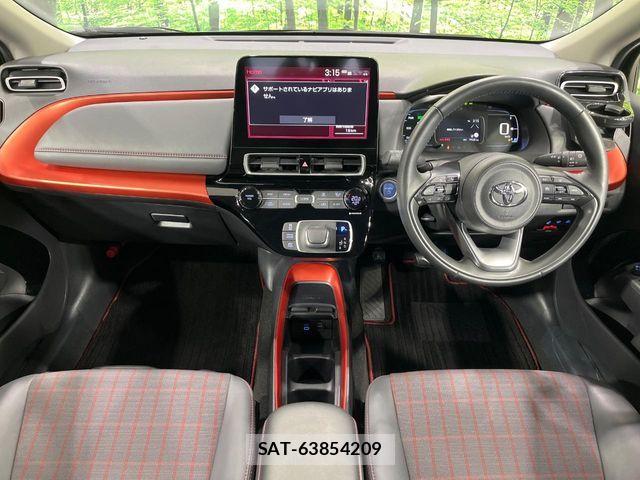 Toyota AQUA 2024-04 7356758-1