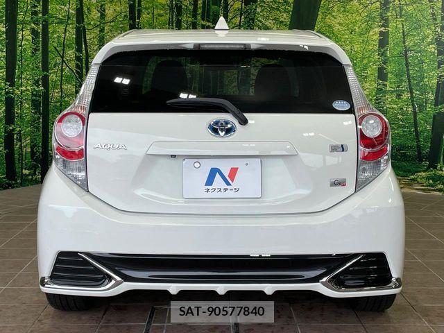 Toyota AQUA 2014-04 7356778-14