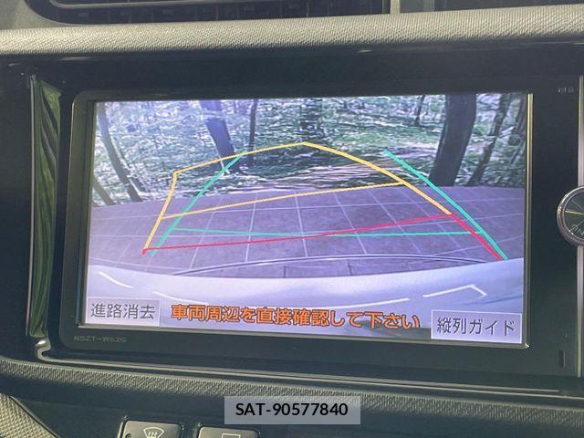 Toyota AQUA 2014-04 7356778-3
