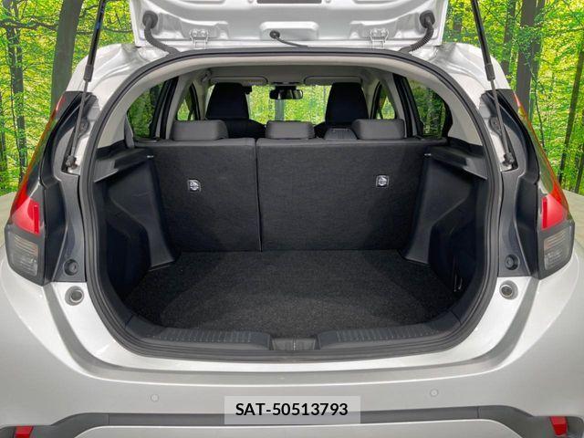 Toyota AQUA 2022-01 7356761-10