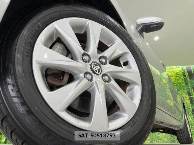 Toyota AQUA 2022-01 7356761-13