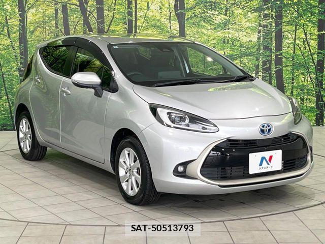 Toyota AQUA 2022-01 7356761-16