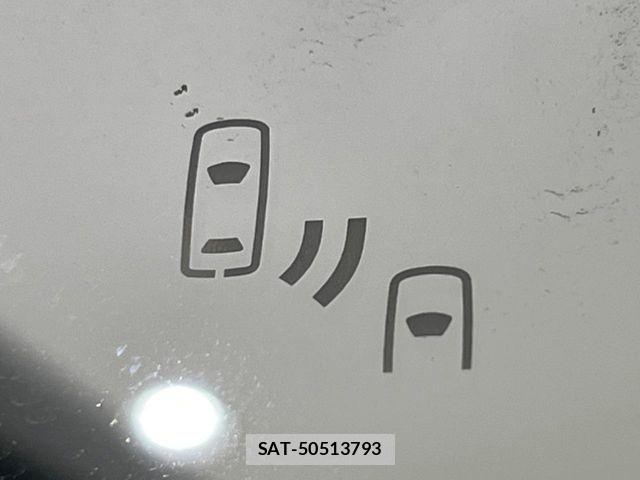 Toyota AQUA 2022-01 7356761-7