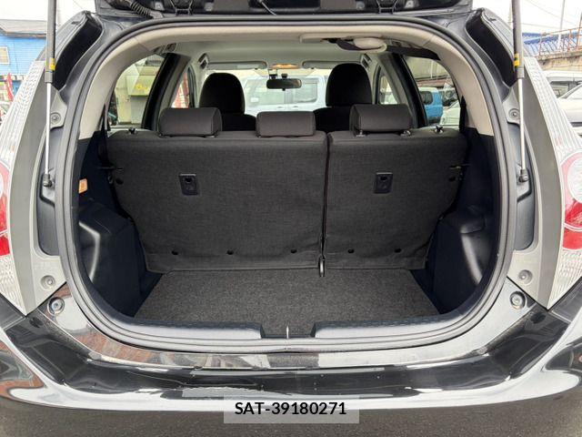 Toyota AQUA 2013-05 7356811-16