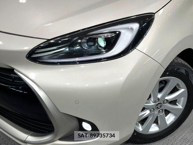 Toyota AQUA 2023-04 7356765-11